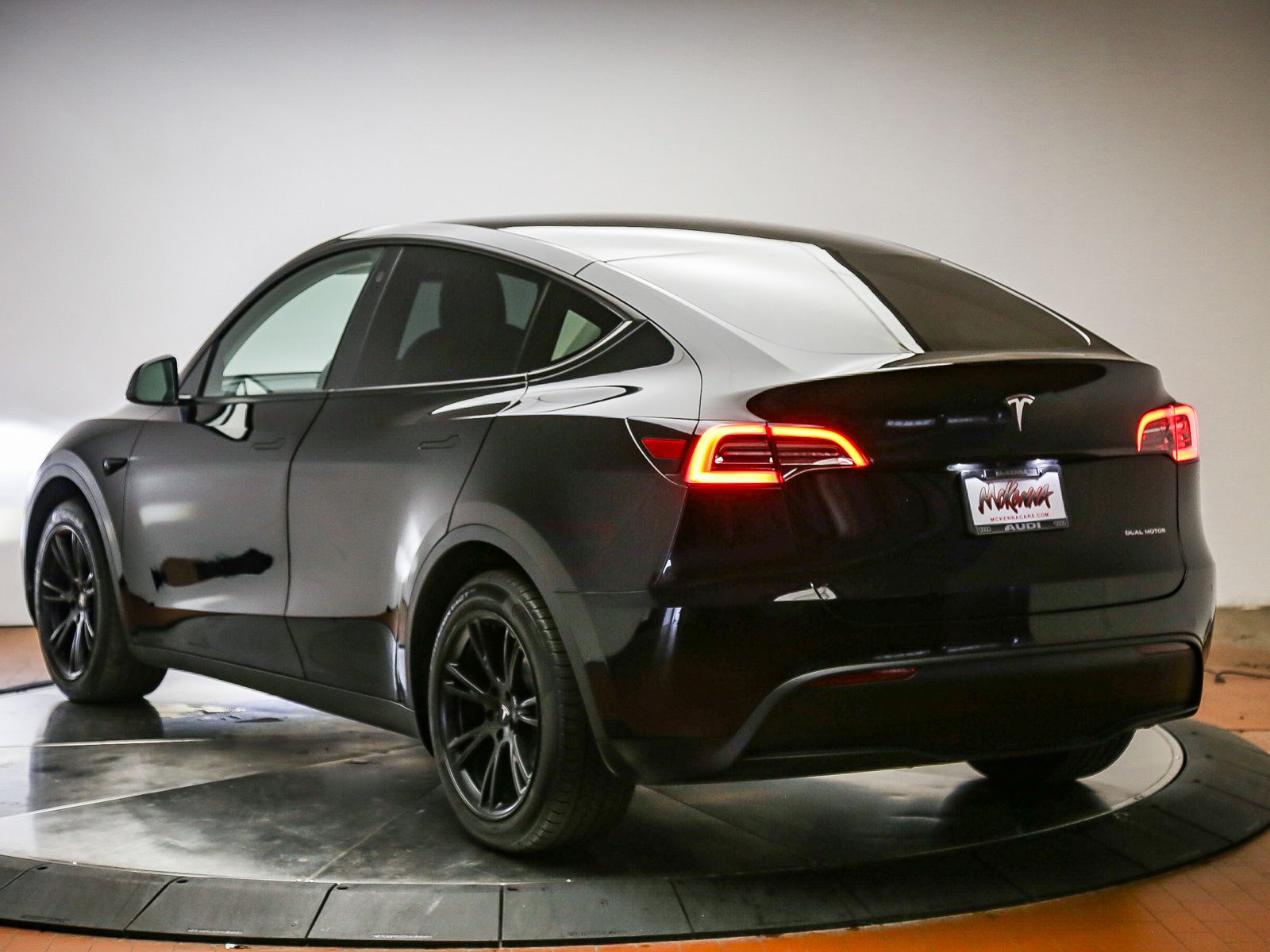 tesla model y 2021 5YJYGDEE4MF205953 image tesla model y 2021 5YJYGDEE4MF205953 image